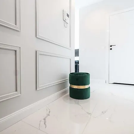 Apartament Marcelin Gold Wes Quality Suite Poznan Exterior photo